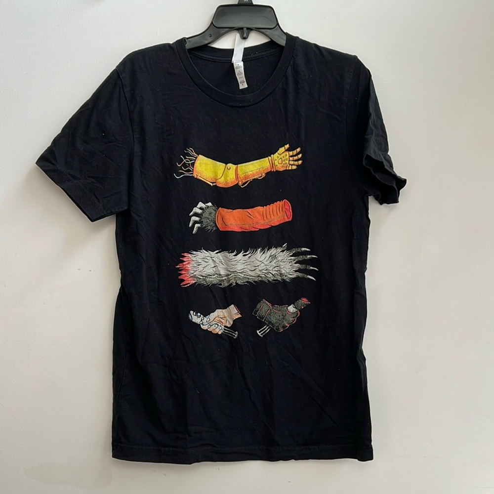 Star Wars “arms” & “hands” tee shirt size M in EUC